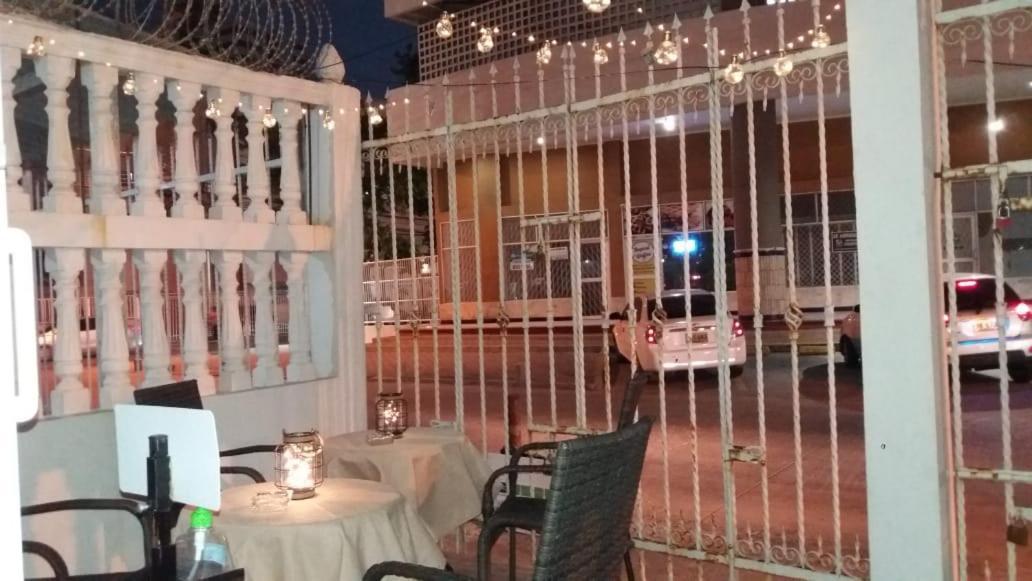 Hostal Marbella 47 — Photos 1